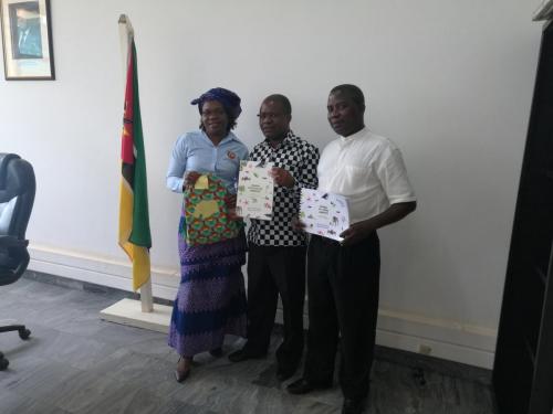 2018-05 Entrega Manuais